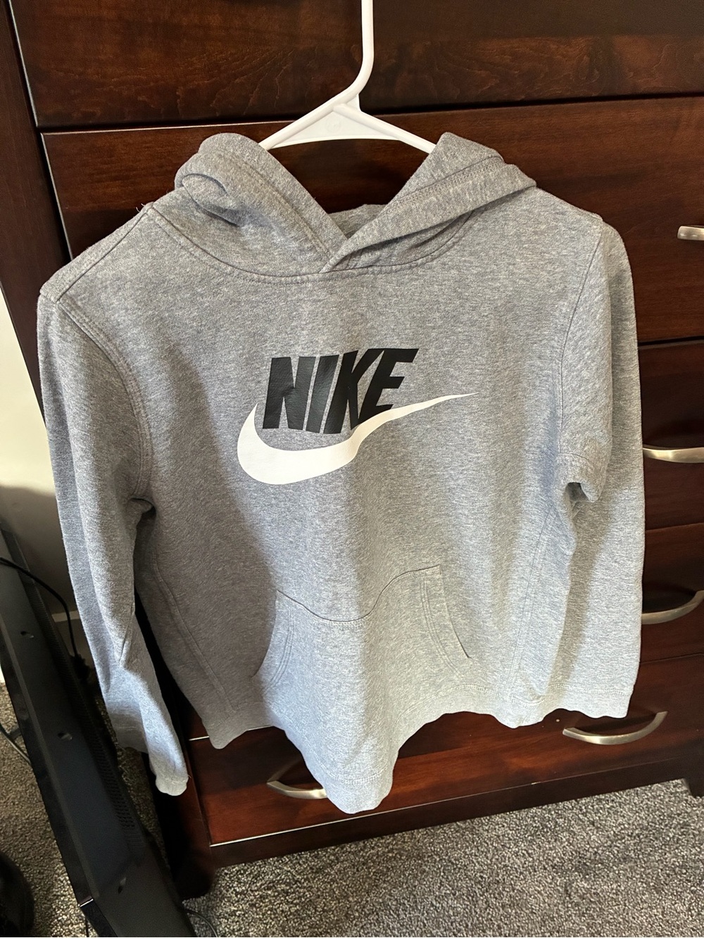 Nike youth XL Gray Logo Hoodie - Classic Swoosh